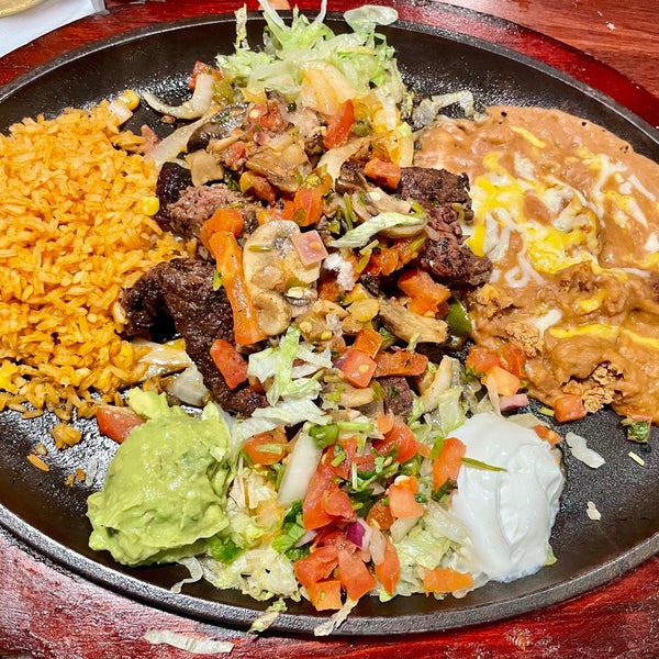 Foto scattata a K-Macho&#39;s Mexican Grill and Cantina da Arun N. il 2/29/2024