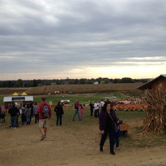 Photo taken at Summers Farm by Melissa P. on 10/14/2012