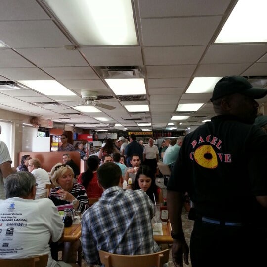 Photo taken at Bagel Cove by Alberto P. on 1/13/2013