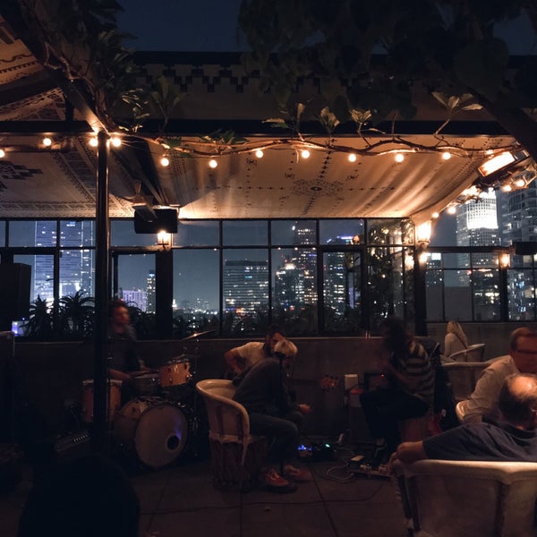 9/24/2019 tarihinde Jade K.ziyaretçi tarafından Upstairs Rooftop Lounge at Ace Hotel'de çekilen fotoğraf