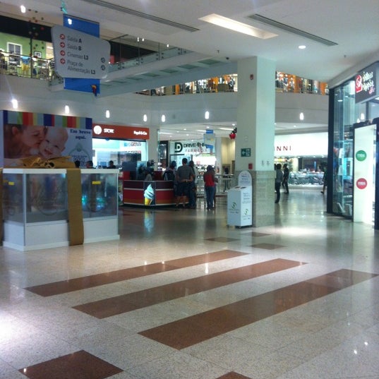 Photo taken at Salvador Norte Shopping by Amanda L. on 11/13/2012
