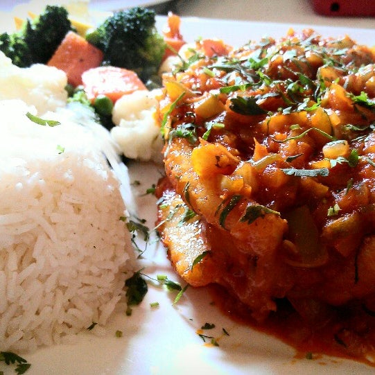 6/16/2014にLily T.がViva Goa Indian Cuisineで撮った写真