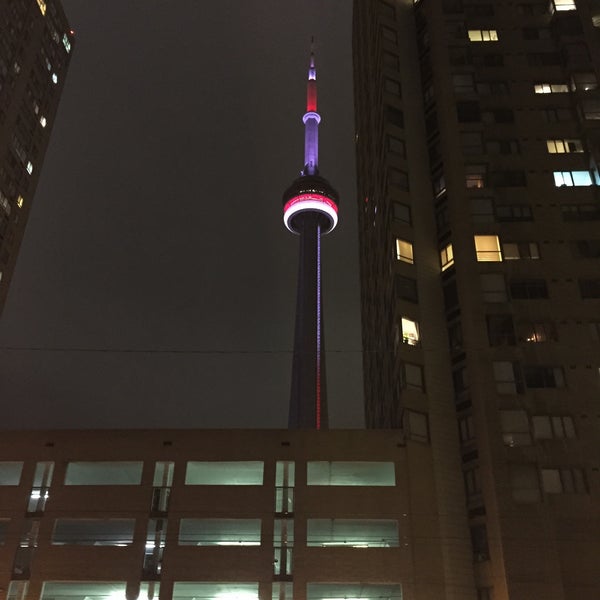 1/27/2015 tarihinde Ryan S.ziyaretçi tarafından Radisson Blu Toronto Downtown'de çekilen fotoğraf