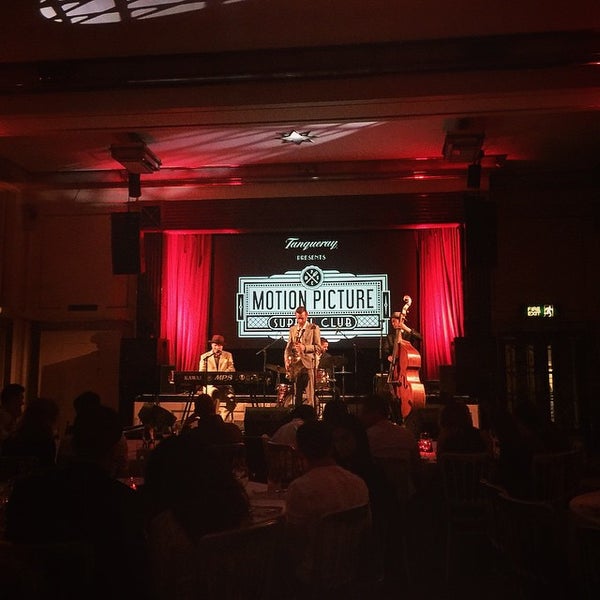 Foto diambil di Bloomsbury Ballroom oleh James S. pada 6/26/2015