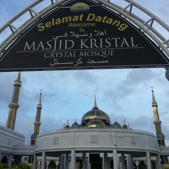 Fotos Bei Masjid Kristal Kuala Terengganu Terengganu