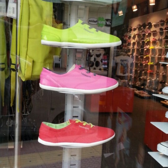 athletes world store