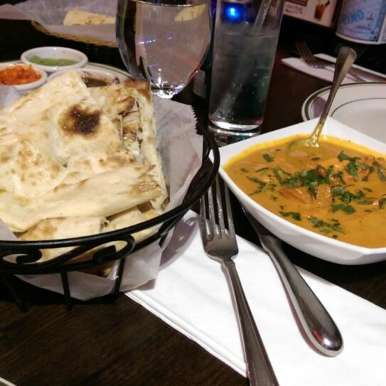 4/13/2014にMohammed M.がAanchal Indian Restaurantで撮った写真