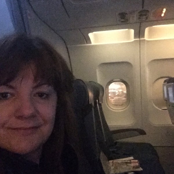 International Arrivals Toronto Pearson International Airport 3 tips