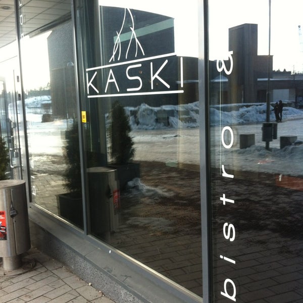 3/31/2013 tarihinde Kalle T.ziyaretçi tarafından Kaski bistro &amp; baari'de çekilen fotoğraf