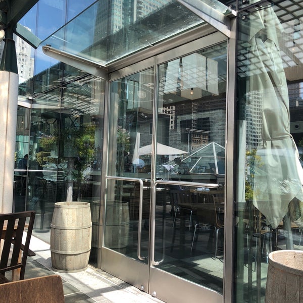 7/21/2018にShawn B.がB Restaurant &amp; Barで撮った写真