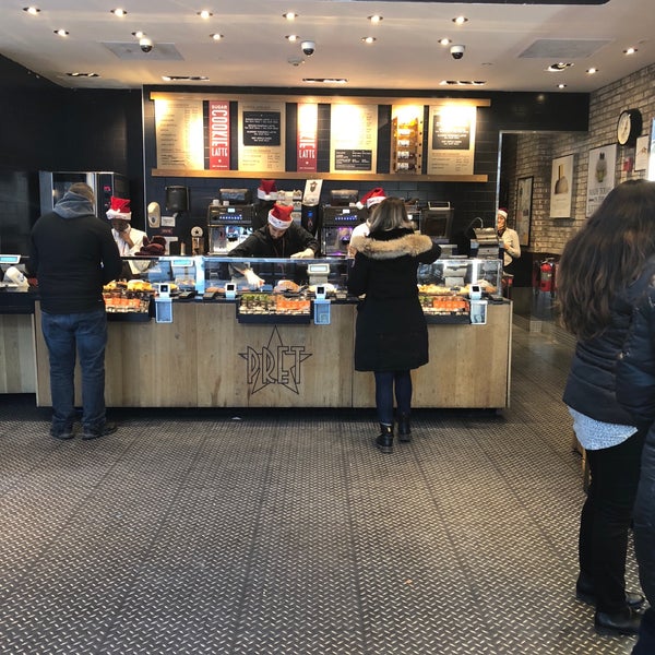 Photo taken at Pret A Manger by Shawn B. on 12/11/2017