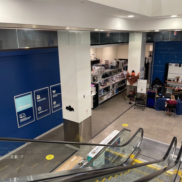 Best Buy Lincoln Square 1880 Broadway