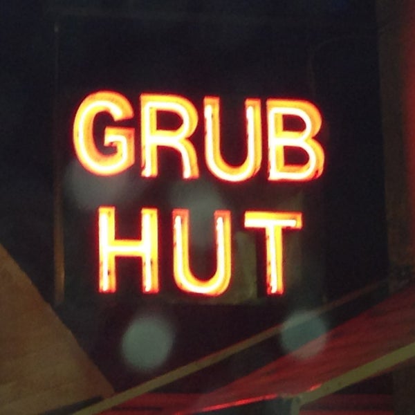 Foto tomada en The Grub Hut  por Brian T. el 12/28/2012