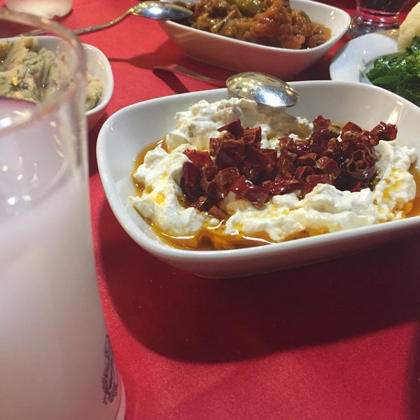 Foto diambil di Hisarönü Balık Pişiricisi oleh Kery pada 12/18/2017