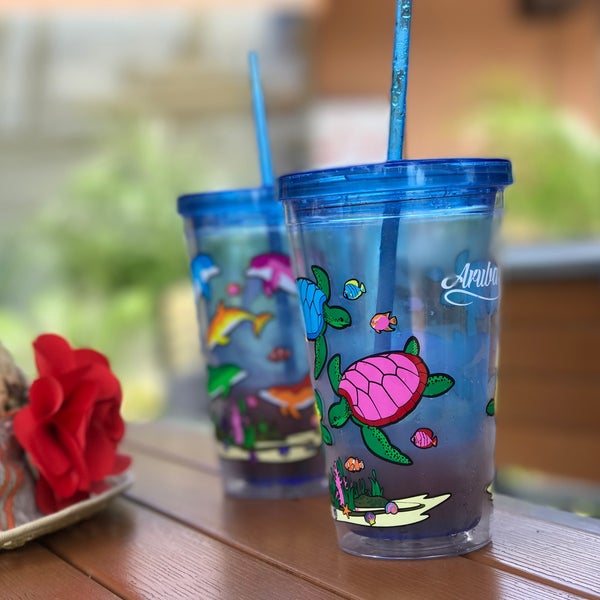 The first thing you should do on arrival, is get the double insulated plastic straw cup from the gift shop in lobby (on on the right). Keeps your drink cold for a good time. And has a straw. $6
