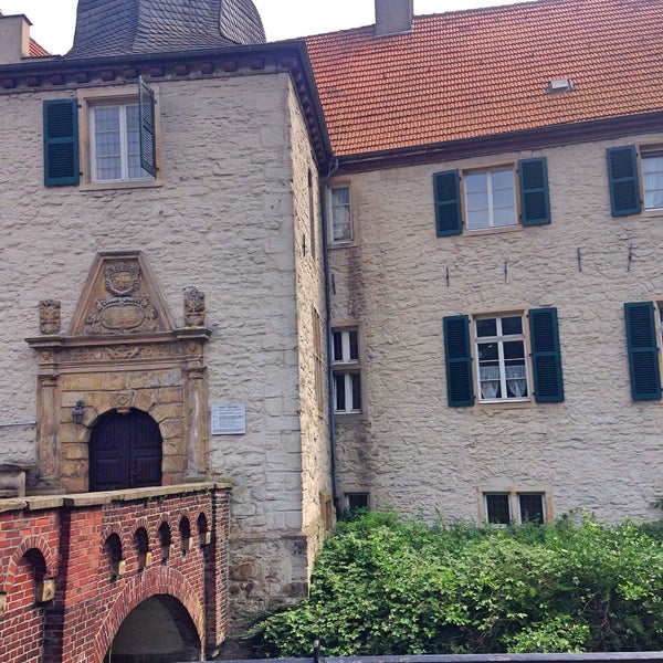 Haus Dellwig Und Heimatmuseum Lutgendortmund 1988 E V Museum In