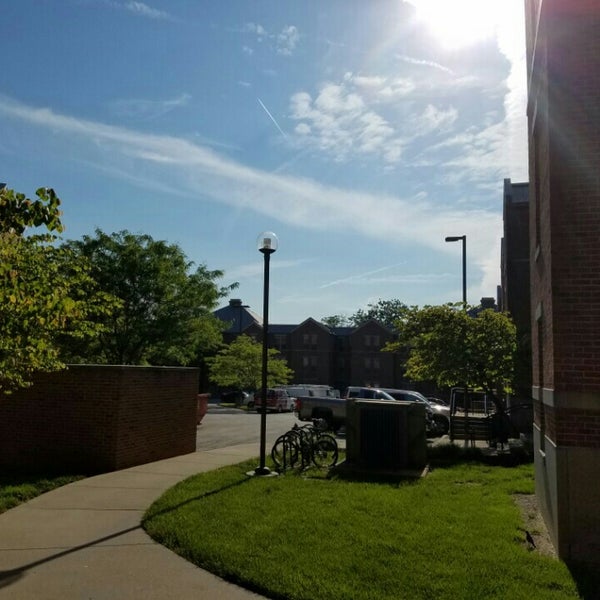 IUPUI: Riverwalk Apartments - Downtown Indianapolis - Indianapolis, IN