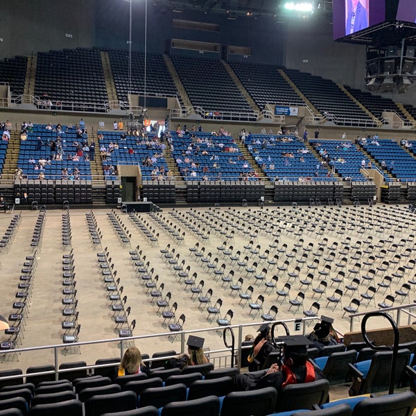 Foto scattata a Mississippi Coast Coliseum &amp; Convention Center da Dylan A. il 5/13/2021