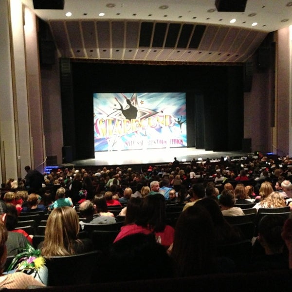 Foto scattata a Mahalia Jackson Theater for the Performing Arts da Buddy L. il 3/24/2013