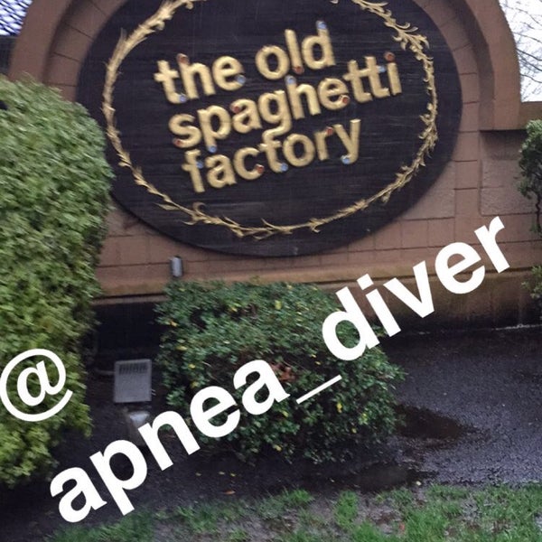 1/18/2015 tarihinde Apnea D.ziyaretçi tarafından The Old Spaghetti Factory'de çekilen fotoğraf