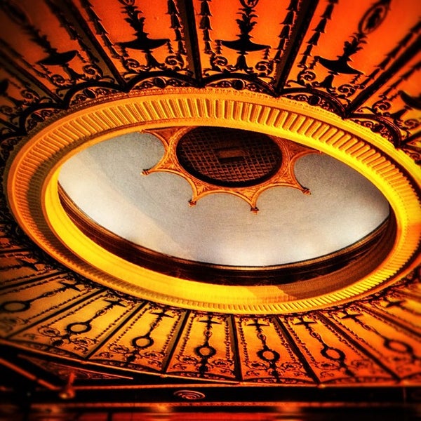 Rapids Theatre Music Venue in Niagara Falls