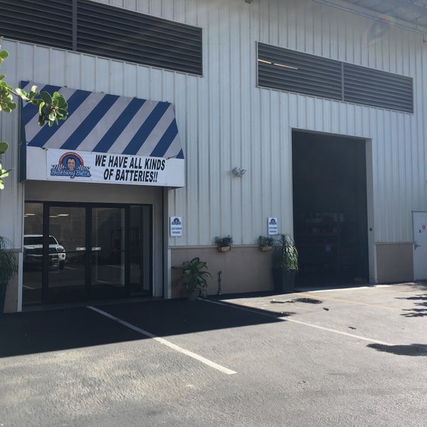 Battery Bill's Dillingham Location Kalihi Palama 985 Dillingham