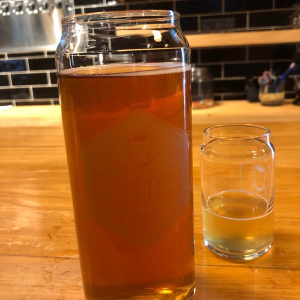 Photo taken at Lincoln Beer Company by Lici D. on 12/3/2018