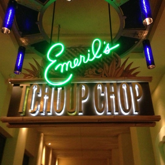 รูปภาพถ่ายที่ Emeril&#39;s Tchoup Chop โดย Mark M. เมื่อ 11/13/2012
