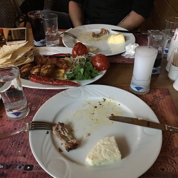 Photo taken at Zervan Restaurant &amp; Ocakbaşı by berkay ö. on 7/23/2016