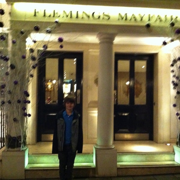 Foto tomada en Flemings Mayfair Hotel  por Gary Q. el 1/5/2013