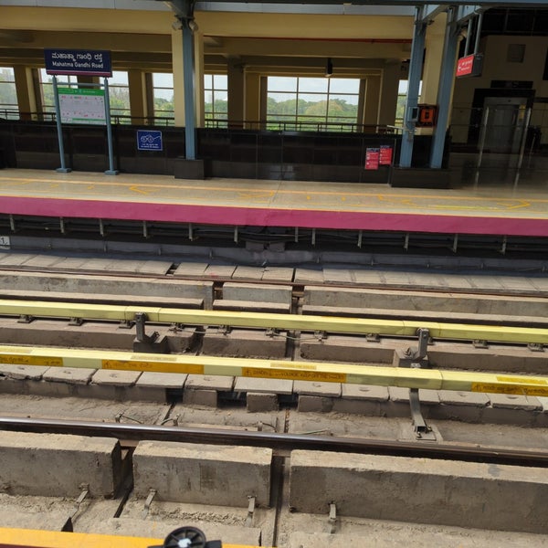 MG Road Metro Station Bangalore, Karnātaka