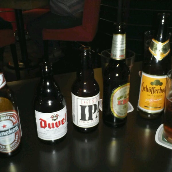 Foto scattata a The Beer Box Acapulco da Ramiro R. il 4/20/2013