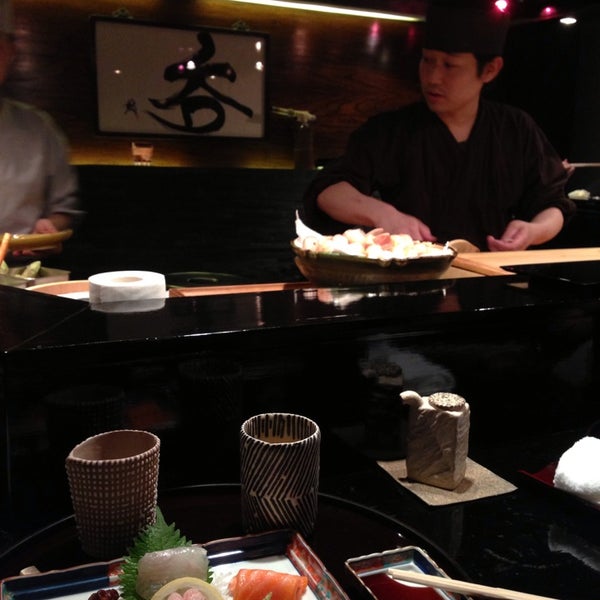 6/1/2013 tarihinde Jyanzi C.ziyaretçi tarafından Sushi Oyama'de çekilen fotoğraf
