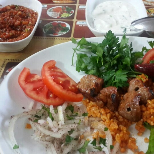 Photo taken at Öz Urfa Restoran by Ses A. on 3/19/2016