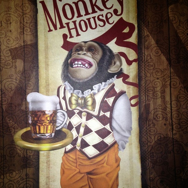รูปภาพถ่ายที่ The Monkey House โดย Jeff M. เมื่อ 2/14/2013
