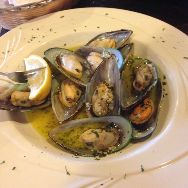 Clam Bar Seafood Restaurant in North Syracuse