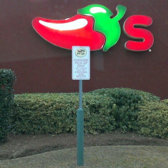 Photo taken at Chili&#39;s Grill &amp; Bar by Lewis S. on 1/22/2015