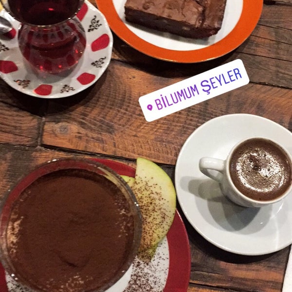 Das Foto wurde bei Bilumum Şeyler von Fatma A. am 1/15/2018 aufgenommen