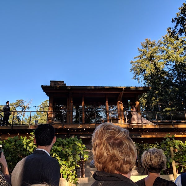 Foto diambil di Vista Hills Vineyard &amp; Winery oleh Marc T. pada 9/10/2018