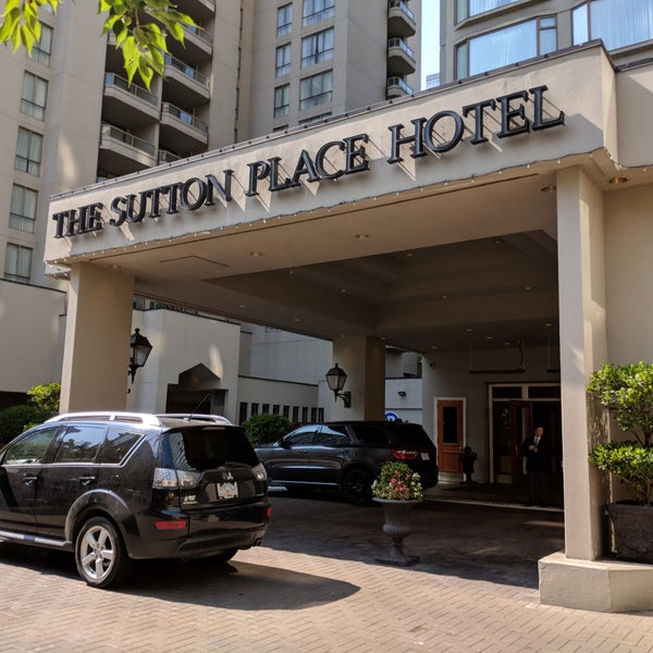 Foto scattata a Sutton Place Hotel Vancouver da Marc T. il 8/24/2018