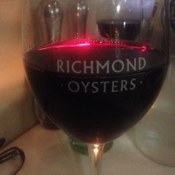 Photos at Richmond Oysters 14 tips from 379 visitors