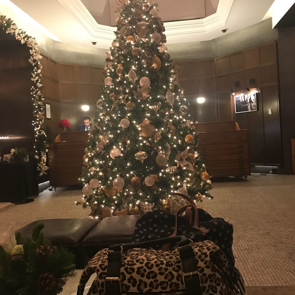 Photo taken at Hotel Belleclaire by diana on 12/23/2017