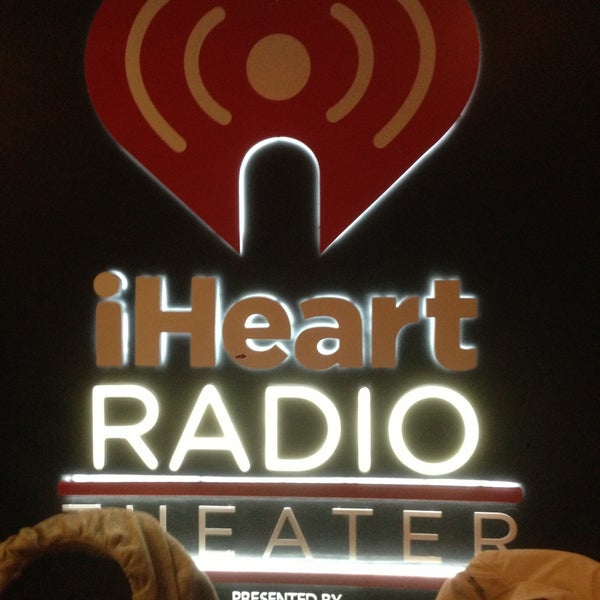 11/18/2013에 Ed K.님이 iHeartRadio Theater에서 찍은 사진