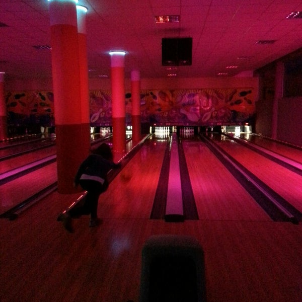 Ice Bowling