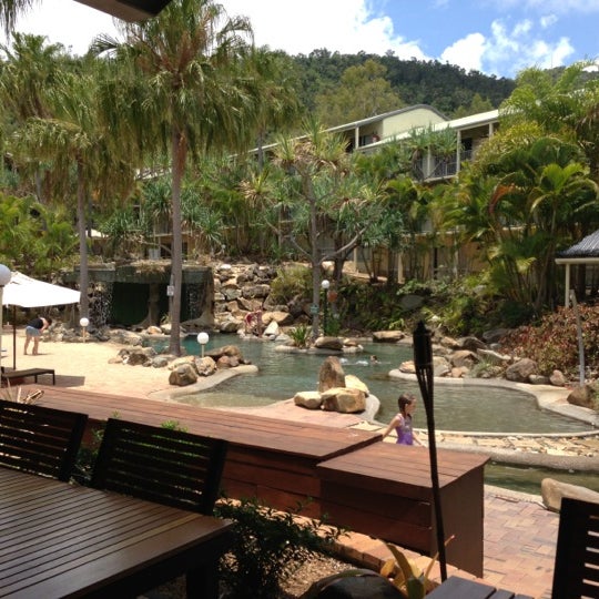 mantra croc club airlie