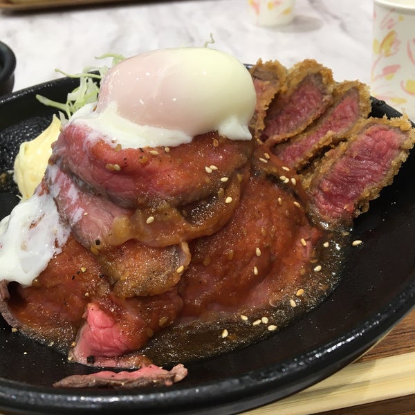 精肉店直営ローストビーフ丼 やまと 中央4 9 51 Da Fotograflar