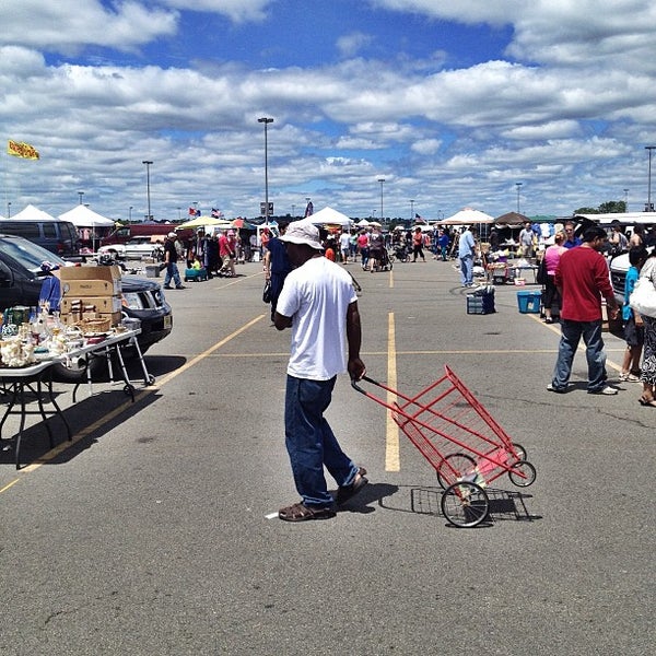 Photos at Meadowlands Flea Market East Rutherford, NJ