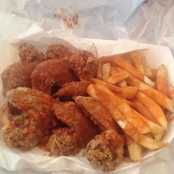 Photo taken at Harold&#39;s Chicken West Loop by Andrew C. on 4/25/2015