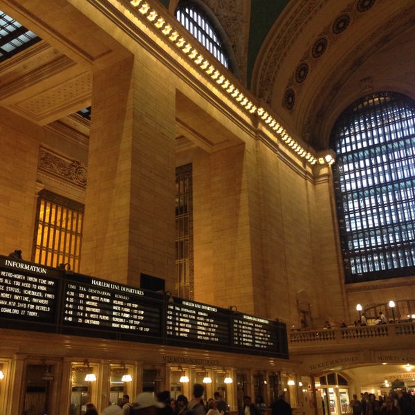 Photo taken at Grand Central Terminal by Lizzie H. on 3/11/2016