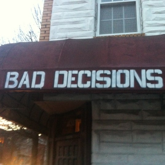 12/4/2012 tarihinde joezucziyaretçi tarafından Bad Decisions'de çekilen fotoğraf